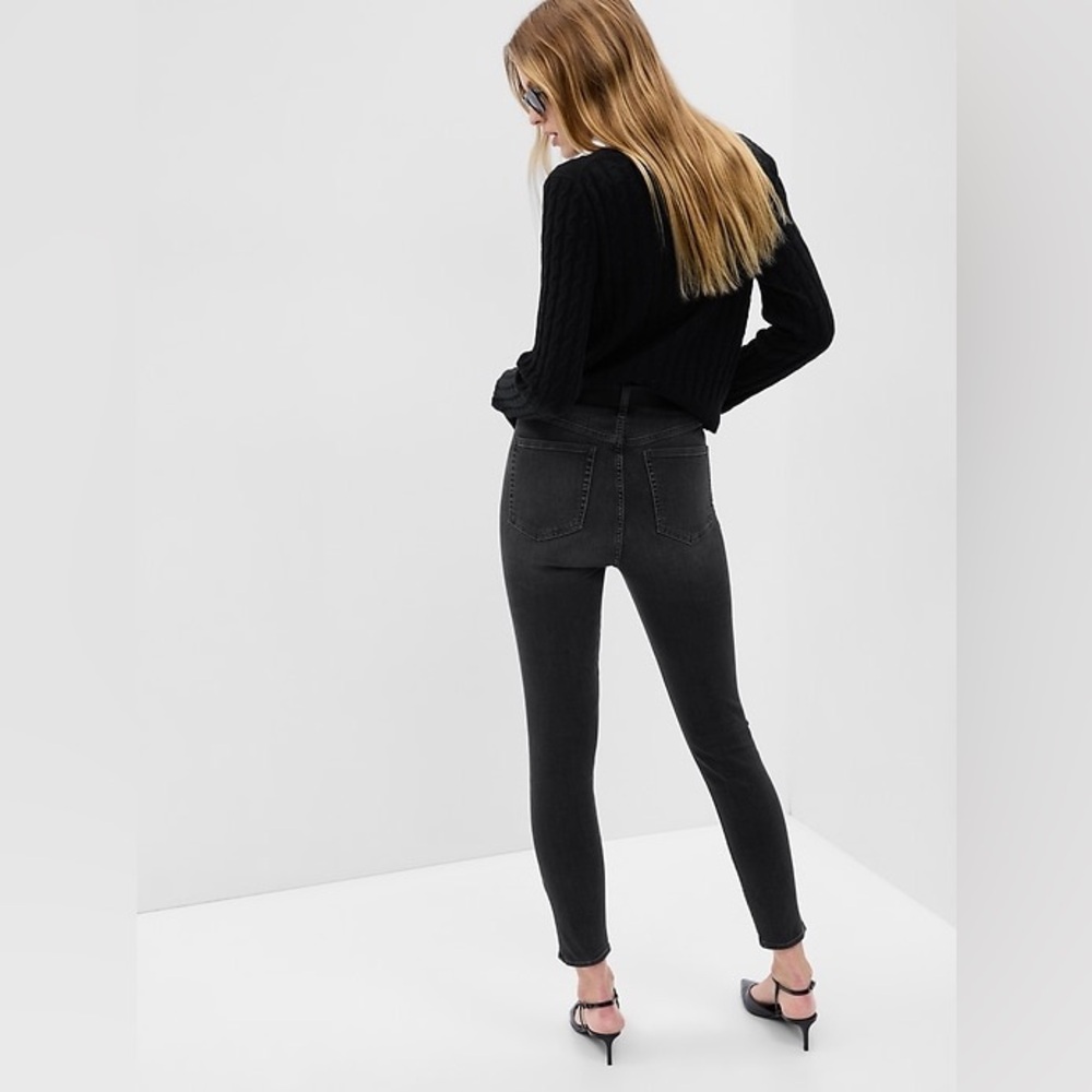 Sky (Black) High Rise True Skinny Jeans 6/28 Petite